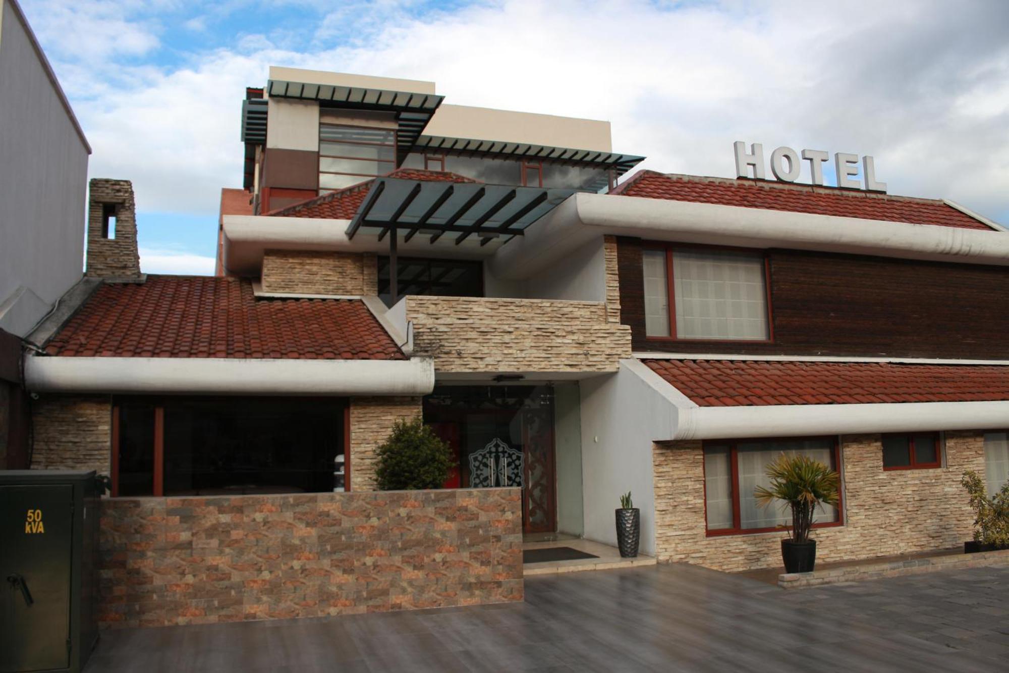 Hotel Santiago De Compostella Suites Cuenca Ngoại thất bức ảnh