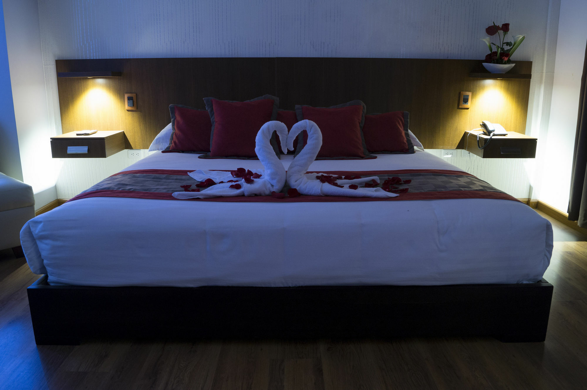 Hotel Santiago De Compostella Suites Cuenca Ngoại thất bức ảnh